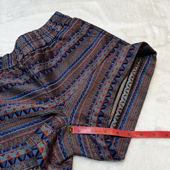 J.Crew Women’s Size 2 Jaquard Boardwalk Pull On Shorts Pockets Aztec BOHO Mid - Picture 10 of 10